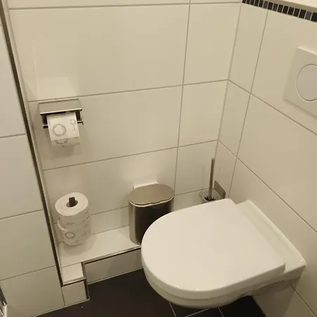 37m² 1,5 Mit Terrasse Und Super Badezimmer Tangstedt